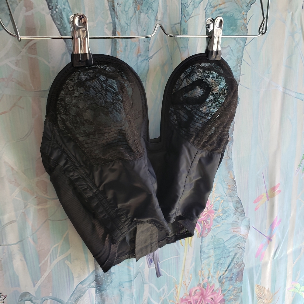 SOLD 1950s Vintage Overwire Bullet Bra Bustier - Picture 2 of 15